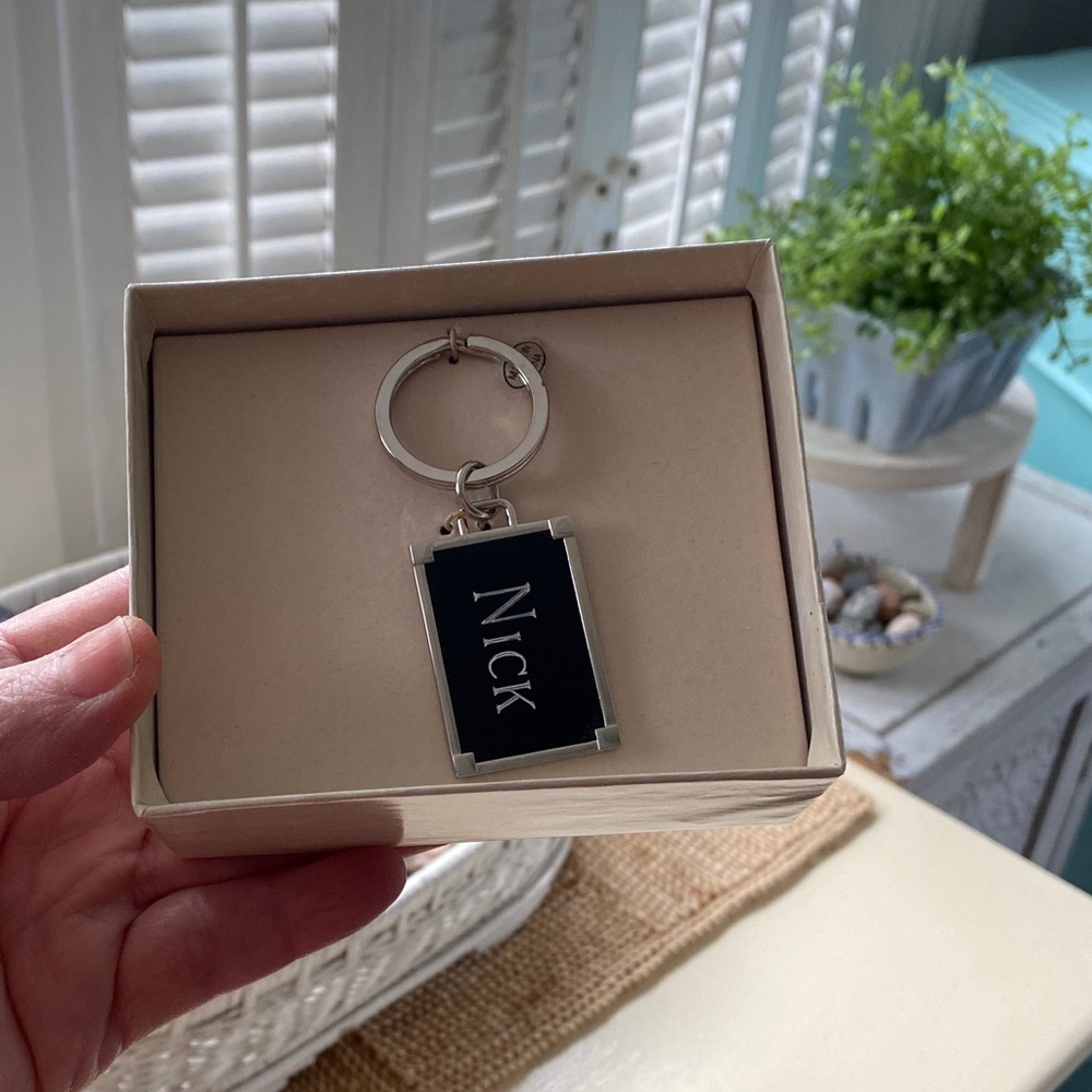 New Personalized Keychain - Picture 10 of 12